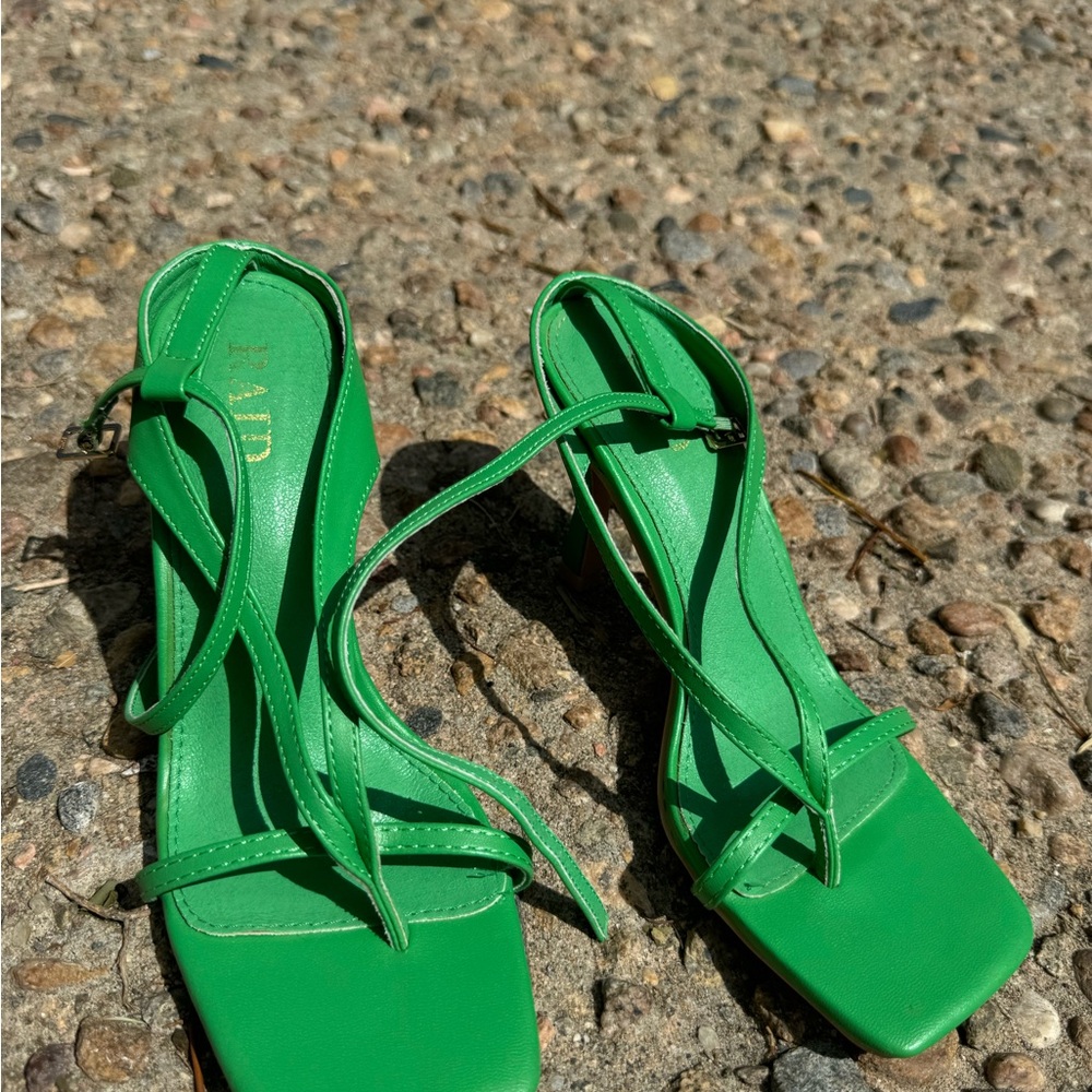 Elegant Green Strappy Sandals